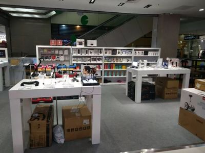 萬(wàn)順達(dá) 一個(gè)有格調(diào)的數(shù)碼潮店